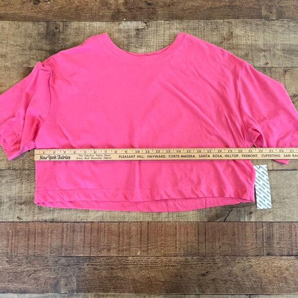BDG Urban Outfitters Cropped Pink Tee Short Sleeves Large NEW NWT - Picture 7 of 10